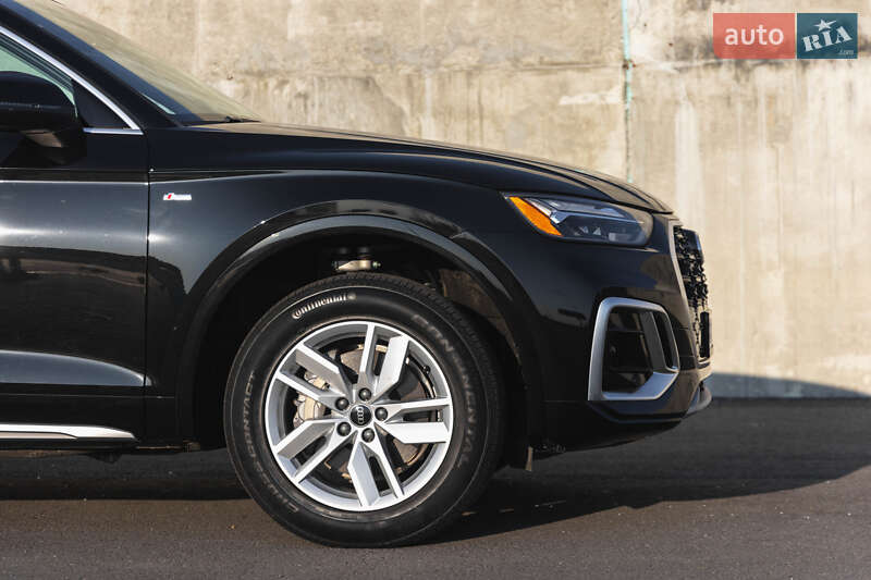 Позашляховик / Кросовер Audi Q5 2022 в Львові