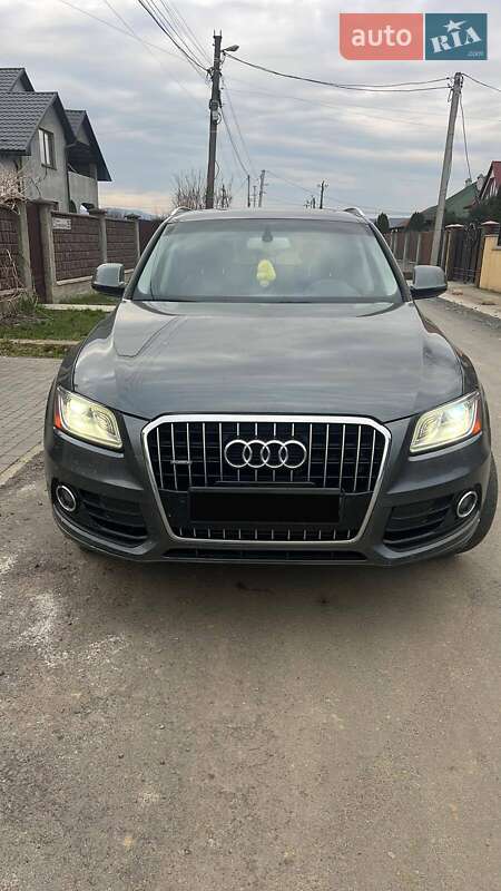 Внедорожник / Кроссовер Audi Q5 2016 в 
