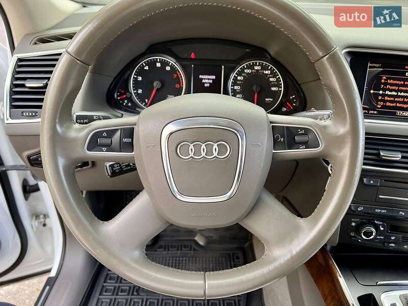 Внедорожник / Кроссовер Audi Q5 2009 в Днепре