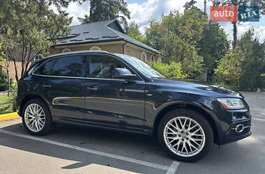 Внедорожник / Кроссовер Audi Q5 2016 в 