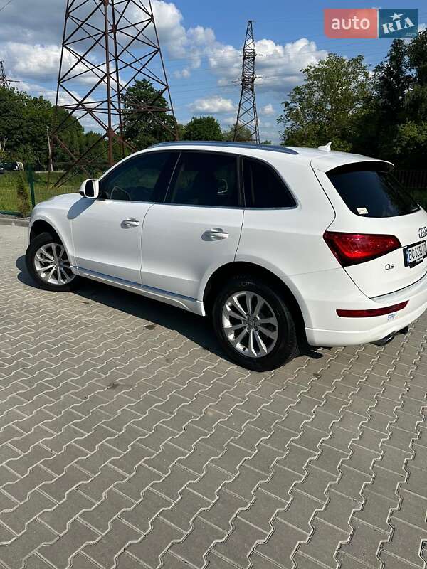 Внедорожник / Кроссовер Audi Q5 2015 в Самборе