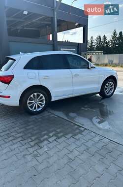 Внедорожник / Кроссовер Audi Q5 2015 в 