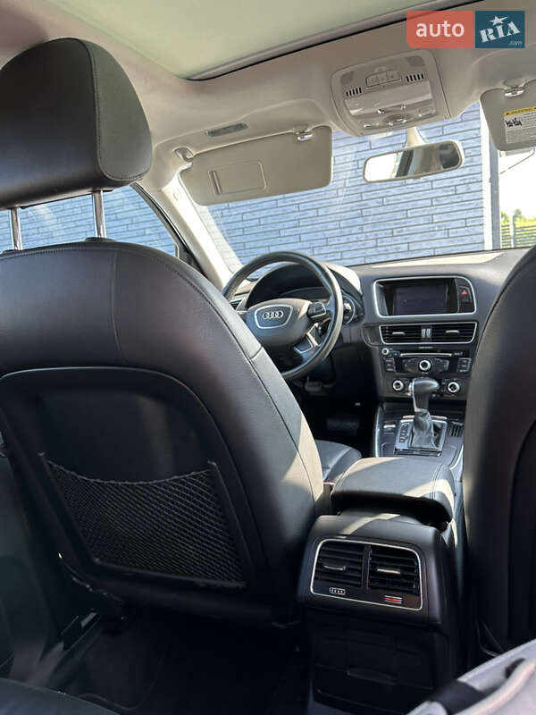Внедорожник / Кроссовер Audi Q5 2016 в Ровно