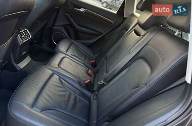 Внедорожник / Кроссовер Audi Q5 2016 в 