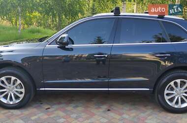 Внедорожник / Кроссовер Audi Q5 2016 в 