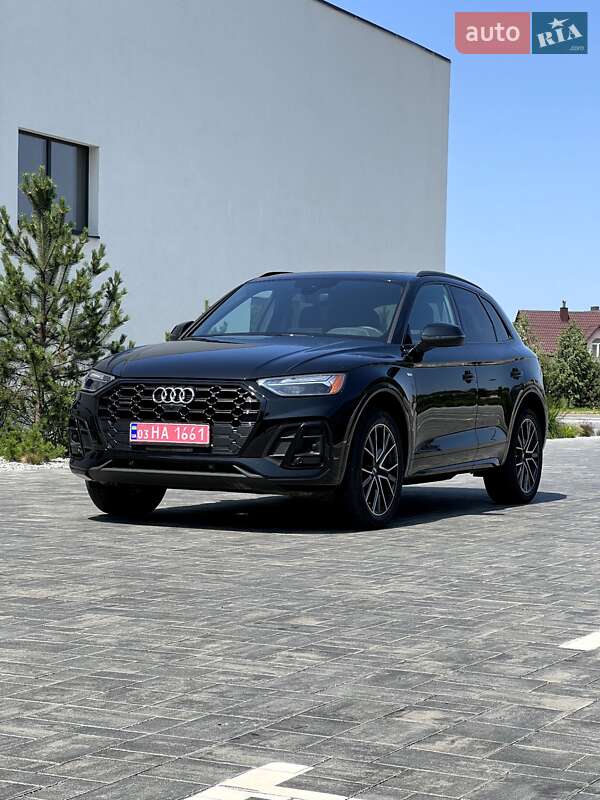 Позашляховик / Кросовер Audi Q5 2021 в Луцьку