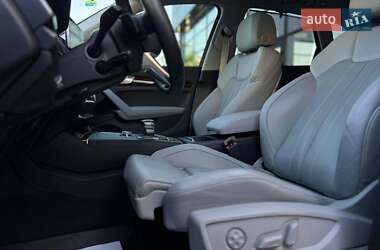 Внедорожник / Кроссовер Audi Q5 2017 в 