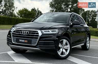 Внедорожник / Кроссовер Audi Q5 2018 в 