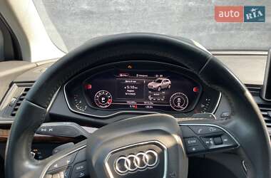 Внедорожник / Кроссовер Audi Q5 2018 в 