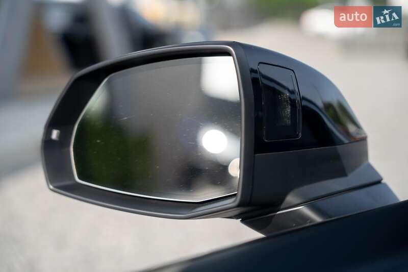 Внедорожник / Кроссовер Audi Q5 2021 в Черновцах