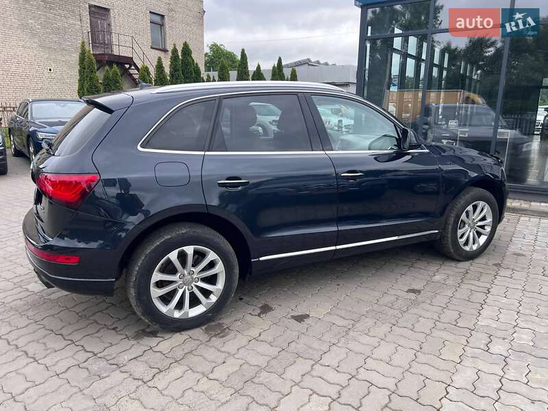 Внедорожник / Кроссовер Audi Q5 2015 в Нововолынске