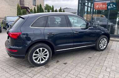 Внедорожник / Кроссовер Audi Q5 2016 в 