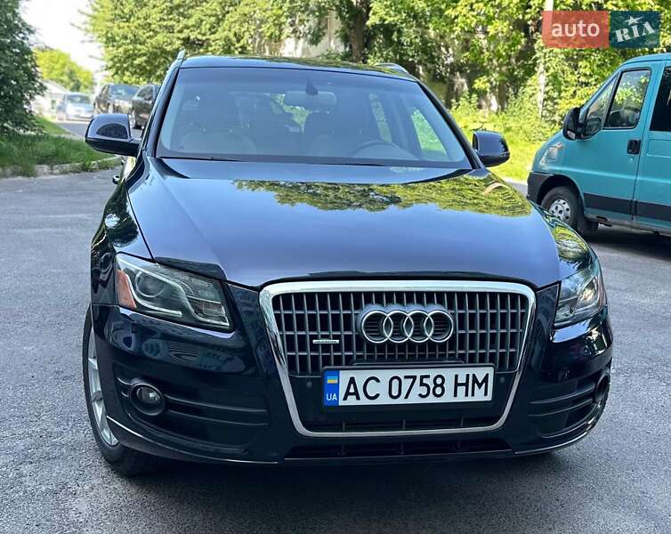 Внедорожник / Кроссовер Audi Q5 2011 в 