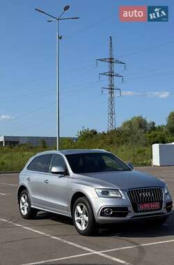 Внедорожник / Кроссовер Audi Q5 2016 в 
