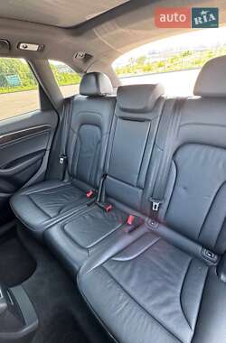 Внедорожник / Кроссовер Audi Q5 2016 в 