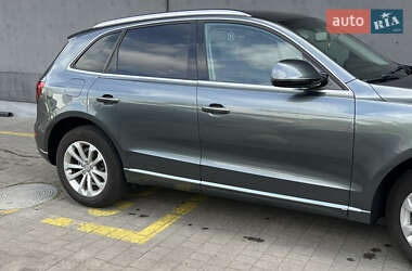 Внедорожник / Кроссовер Audi Q5 2016 в 