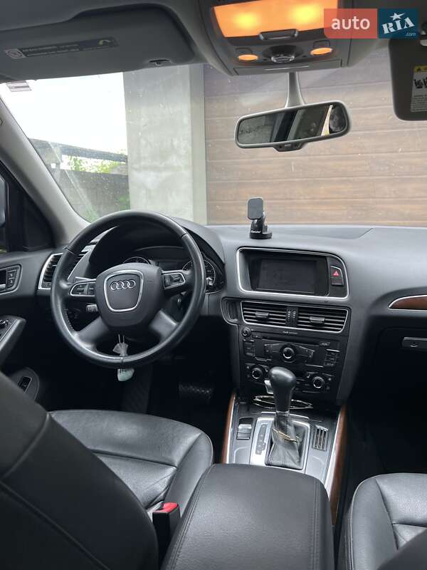 Внедорожник / Кроссовер Audi Q5 2012 в Мукачево