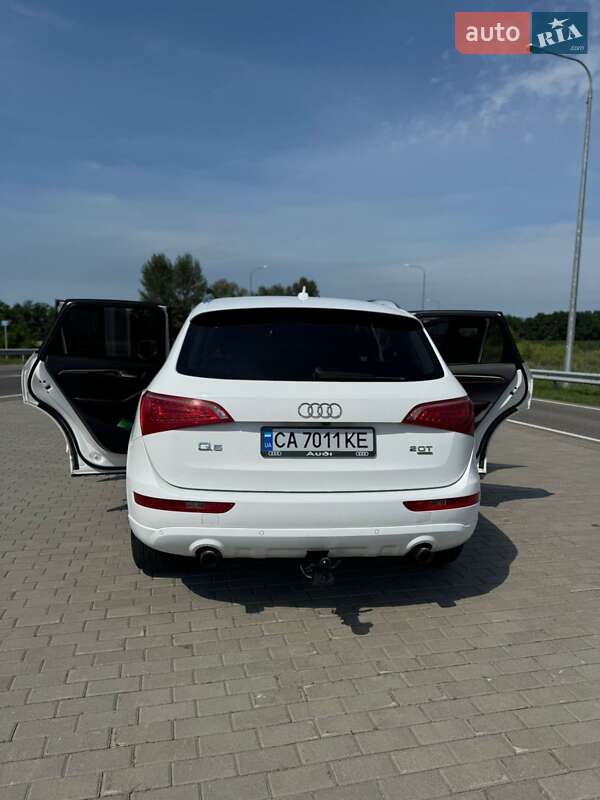 Внедорожник / Кроссовер Audi Q5 2011 в Золотоноше