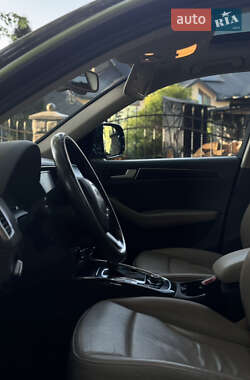 Внедорожник / Кроссовер Audi Q5 2011 в 
