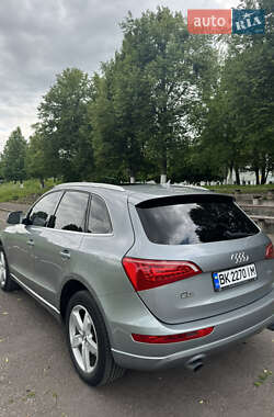 Внедорожник / Кроссовер Audi Q5 2011 в 