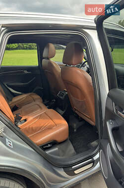 Внедорожник / Кроссовер Audi Q5 2011 в 