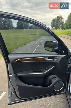 Внедорожник / Кроссовер Audi Q5 2011 в 