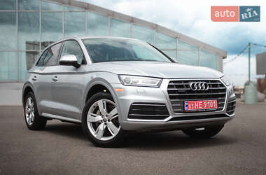 Внедорожник / Кроссовер Audi Q5 2018 в Киеве