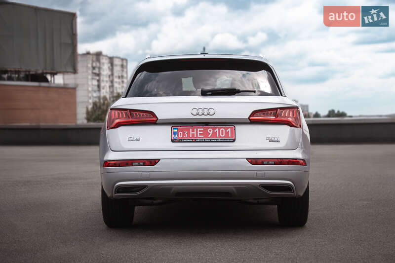 Внедорожник / Кроссовер Audi Q5 2018 в Киеве