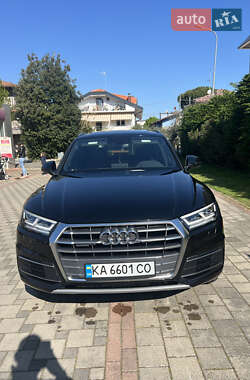 Внедорожник / Кроссовер Audi Q5 2017 в 
