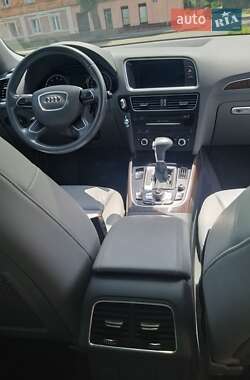 Внедорожник / Кроссовер Audi Q5 2015 в 