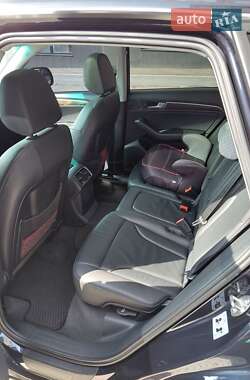 Внедорожник / Кроссовер Audi Q5 2017 в 