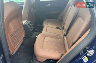 Внедорожник / Кроссовер Audi Q5 2021 в 