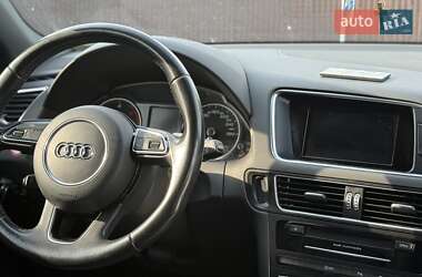Внедорожник / Кроссовер Audi Q5 2015 в 