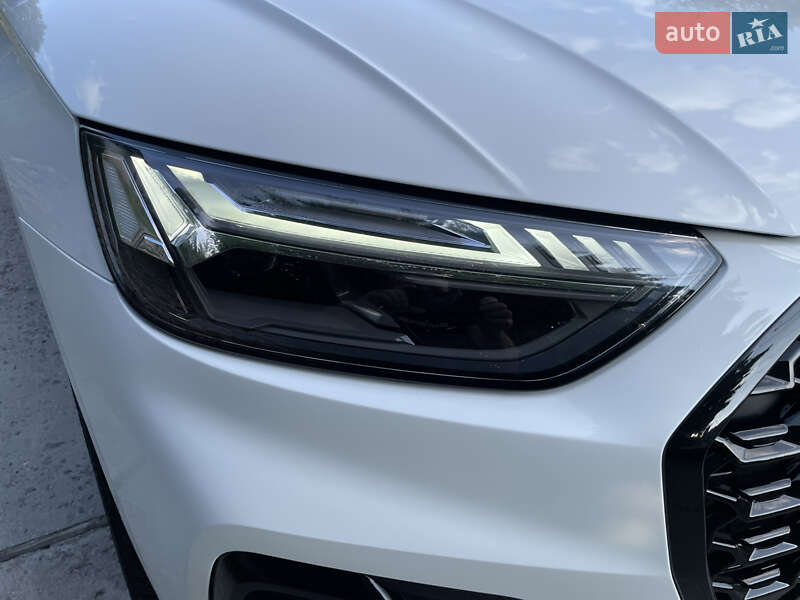 Внедорожник / Кроссовер Audi Q5 2023 в Ровно