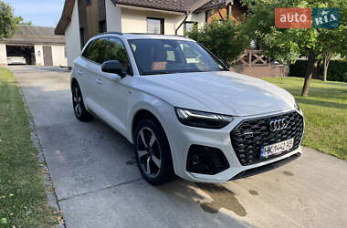 Позашляховик / Кросовер Audi Q5 2023 в Рівному