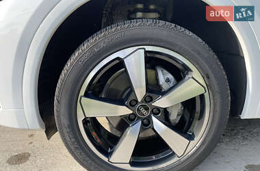 Внедорожник / Кроссовер Audi Q5 2023 в 