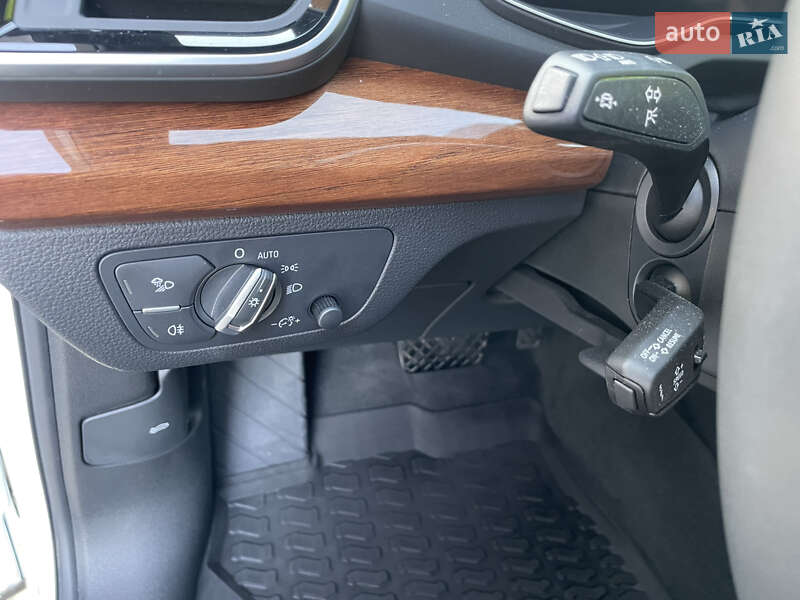 Внедорожник / Кроссовер Audi Q5 2023 в Ровно