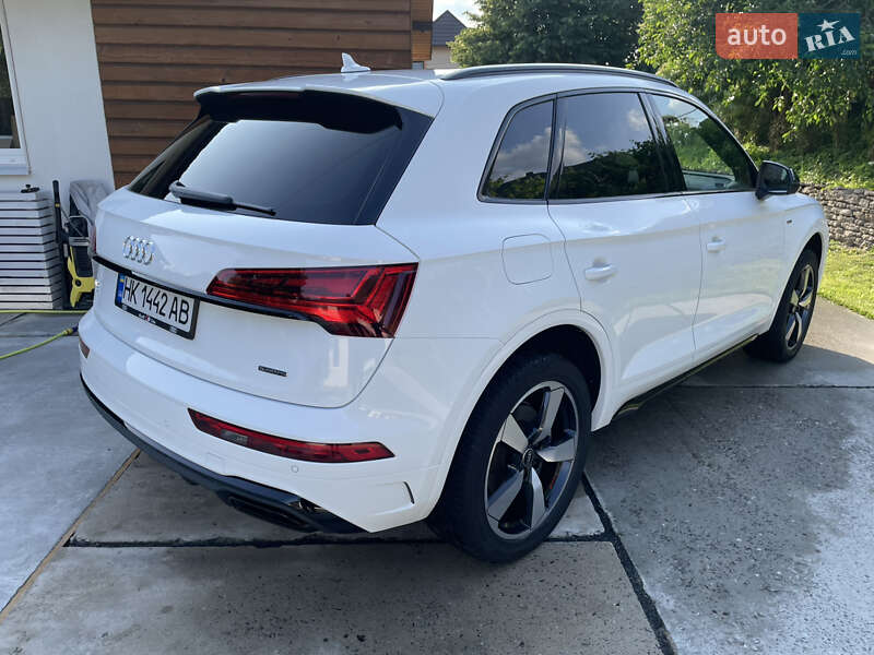 Внедорожник / Кроссовер Audi Q5 2023 в Ровно