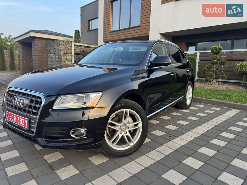 Внедорожник / Кроссовер Audi Q5 2015 в 