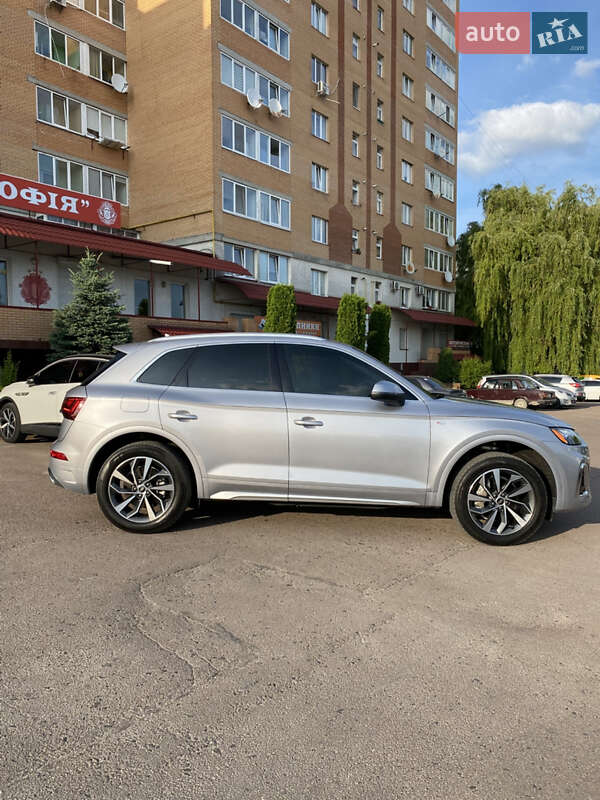 Внедорожник / Кроссовер Audi Q5 2022 в Тернополе