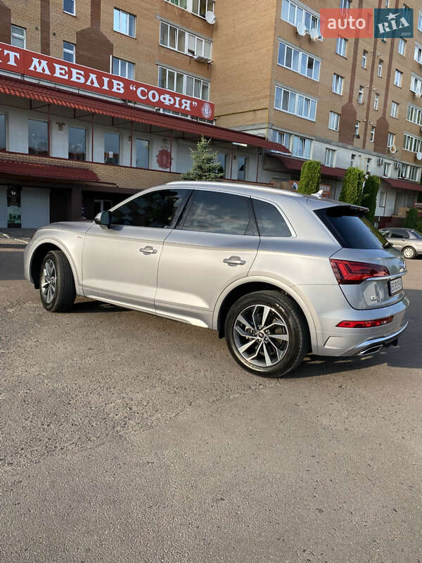 Внедорожник / Кроссовер Audi Q5 2022 в Тернополе