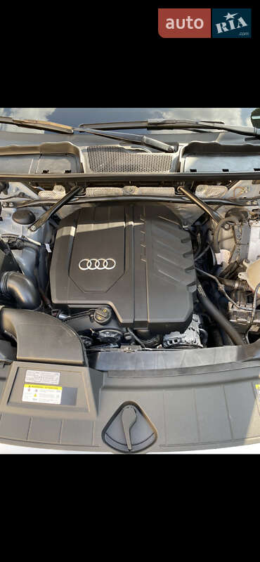 Внедорожник / Кроссовер Audi Q5 2022 в Тернополе