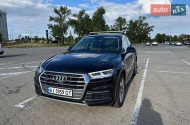 Внедорожник / Кроссовер Audi Q5 2017 в 