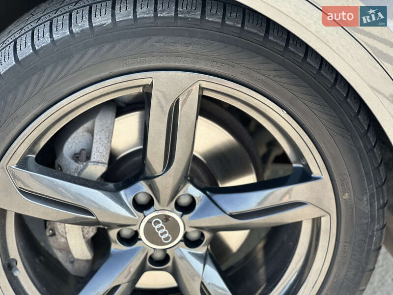 Внедорожник / Кроссовер Audi Q5 2018 в Тернополе