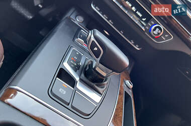 Внедорожник / Кроссовер Audi Q5 2017 в 