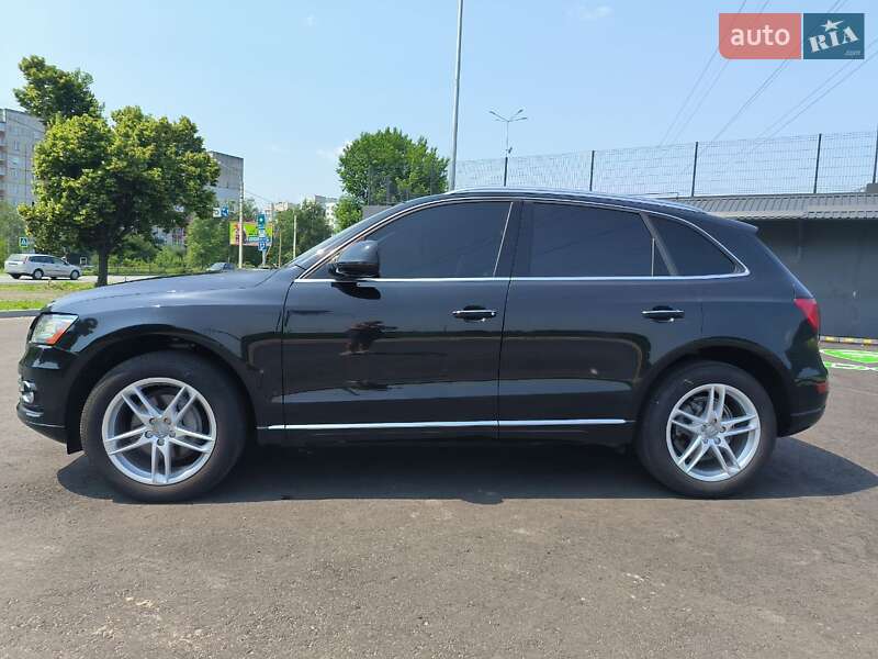 Позашляховик / Кросовер Audi Q5 2015 в Чернігові