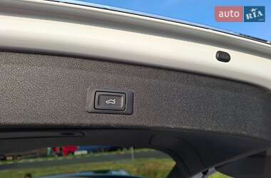 Внедорожник / Кроссовер Audi Q5 2015 в 