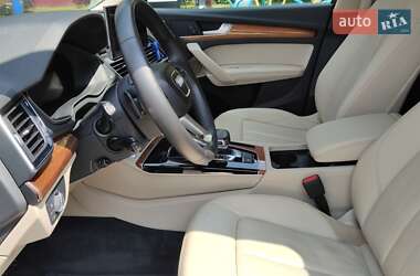 Внедорожник / Кроссовер Audi Q5 2022 в 