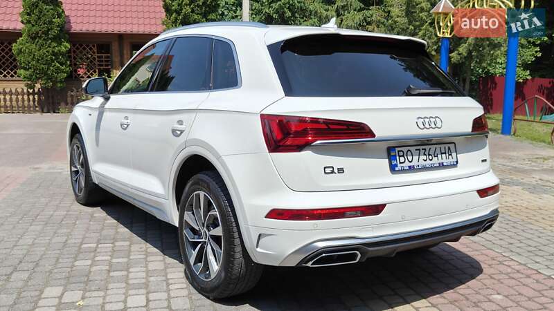 Позашляховик / Кросовер Audi Q5 2022 в Тернополі