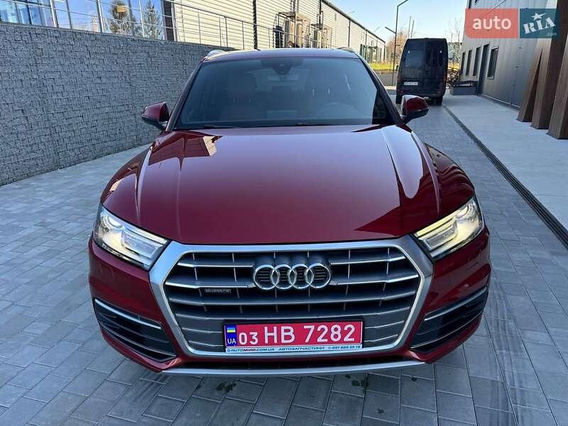 Внедорожник / Кроссовер Audi Q5 2018 в Луцке